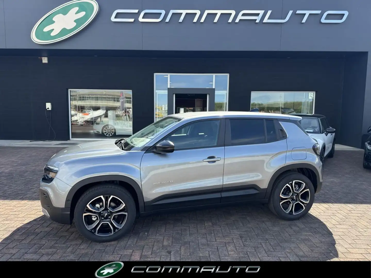 Jeep Avenger 1.2 Turbo 100 CV Summit - Winter e Comfort Pack Grigio - 2
