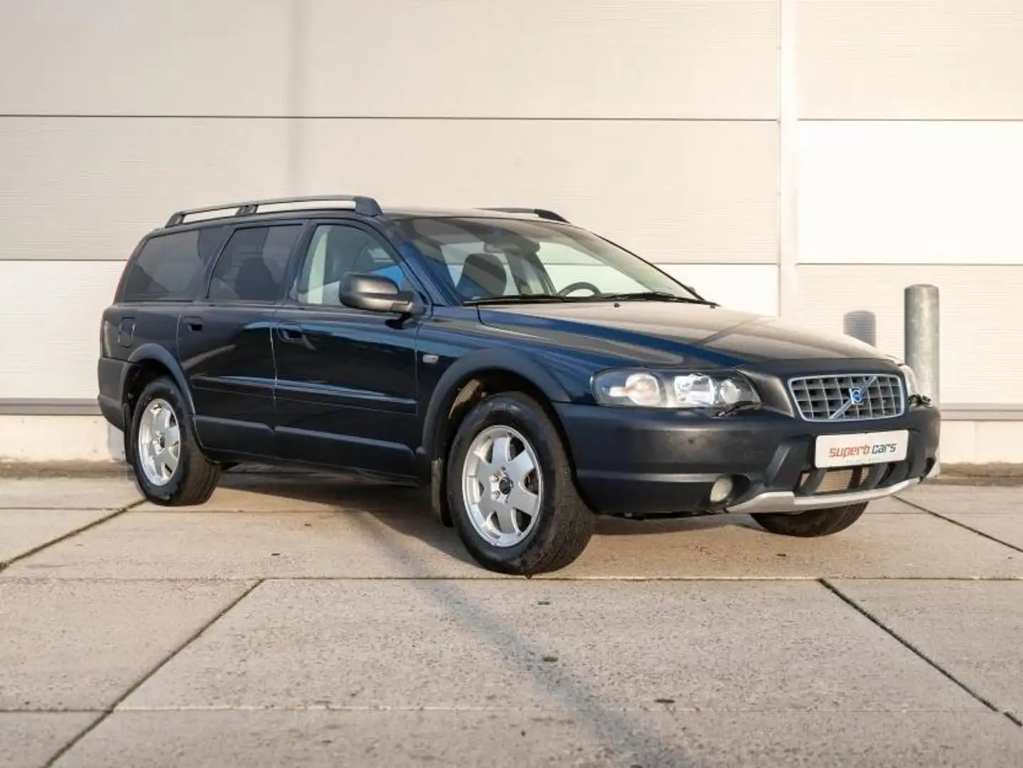 Volvo XC70 2.5T Geartronic/1e eig/Standvw/Leer/Xenon/Trekhaak Blauw - 1