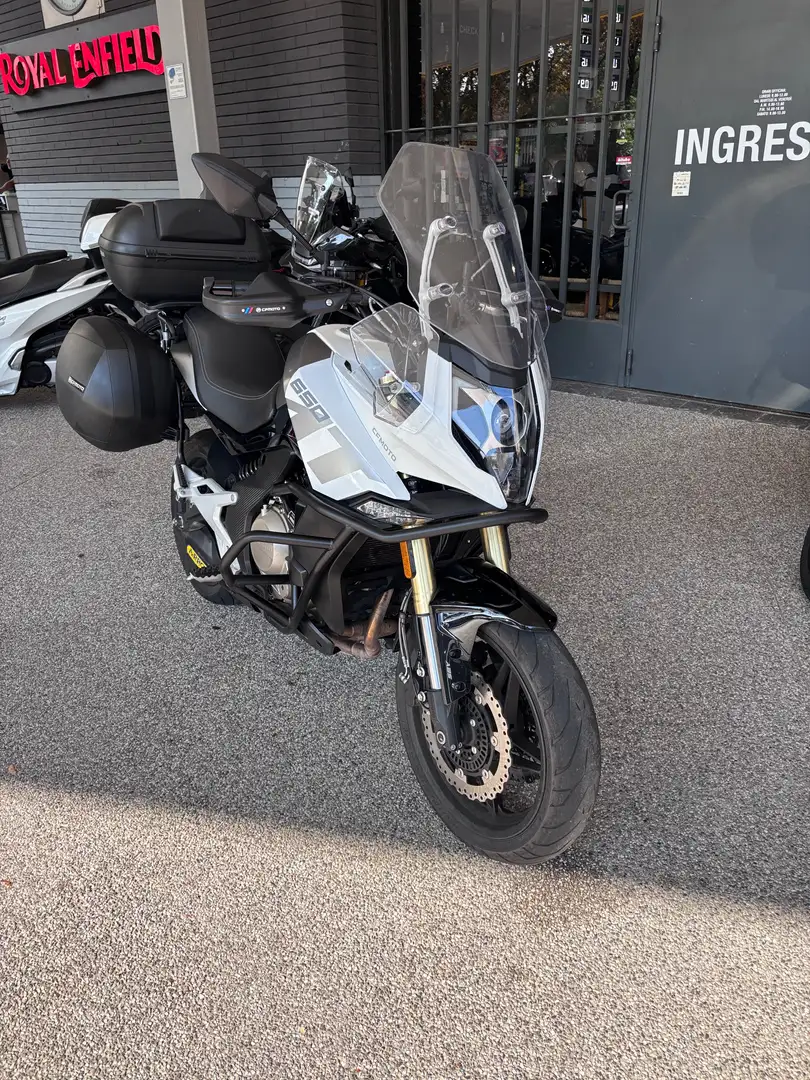 CFMOTO 650 MT Fehér - 1
