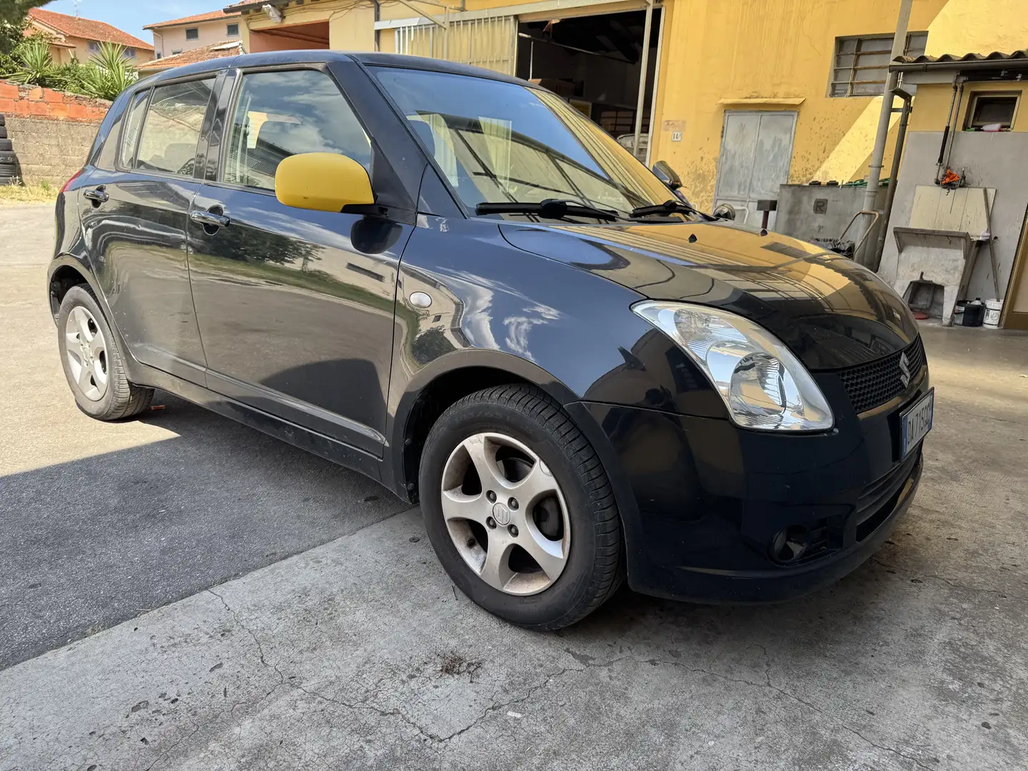 Suzuki Swift 5p 1.3 16v GL - 2