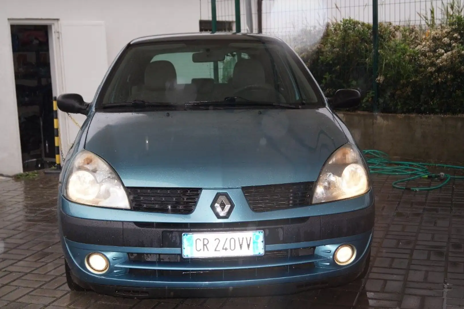 Renault Clio 1.2 16V cat 5 porte Confort Authentique GPL Azul - 1