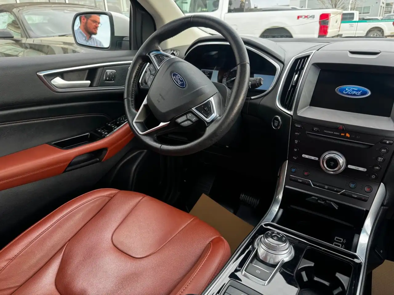 Ford Edge снимка Ford Edge