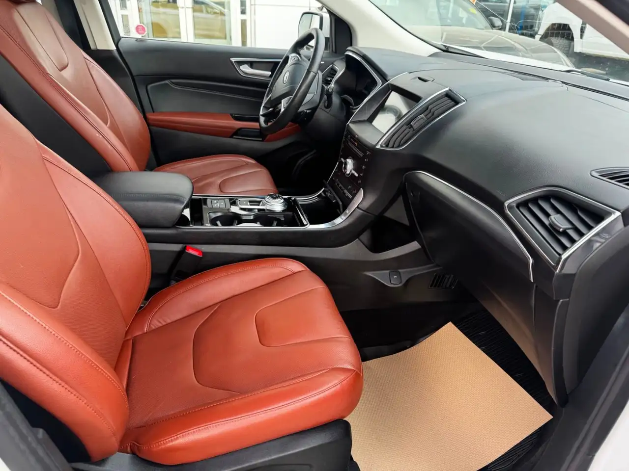 Ford Edge снимка Ford Edge