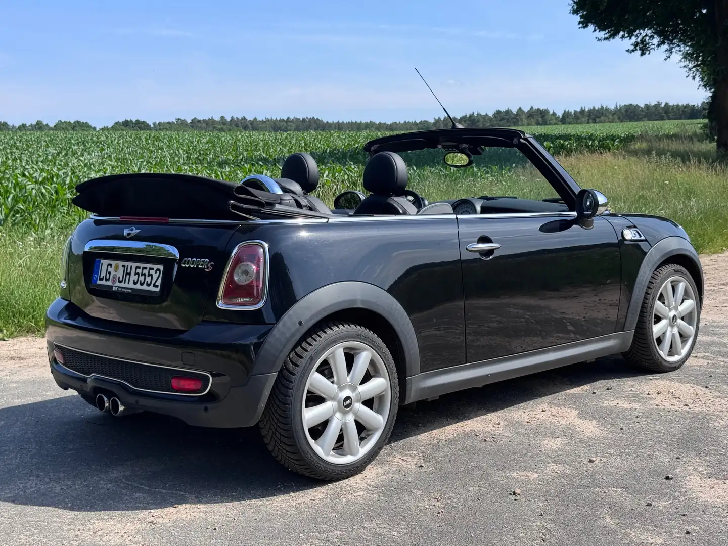MINI Cooper S Cabrio Mini Cooper S Cabrio Schwarz - 2