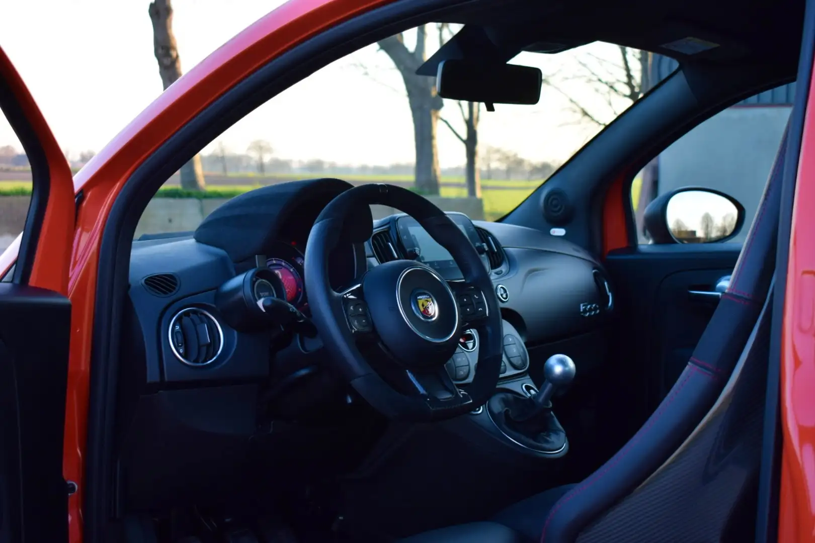 Abarth 695 1.4T Competizione, CarbonSeats/Beats/Monza/CarPlay Naranja - 2