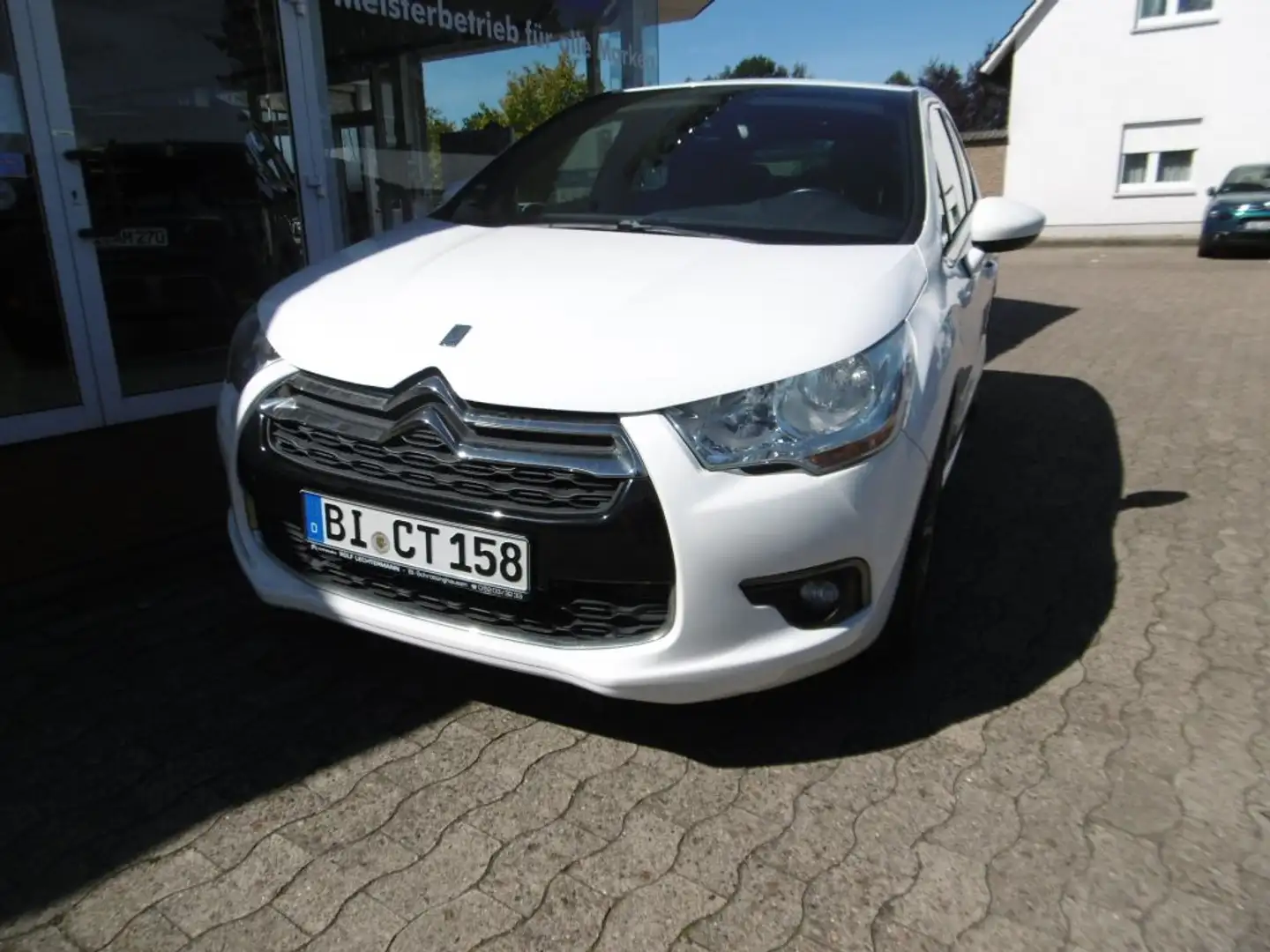 Citroen DS4 HDi 110 Chic - 1