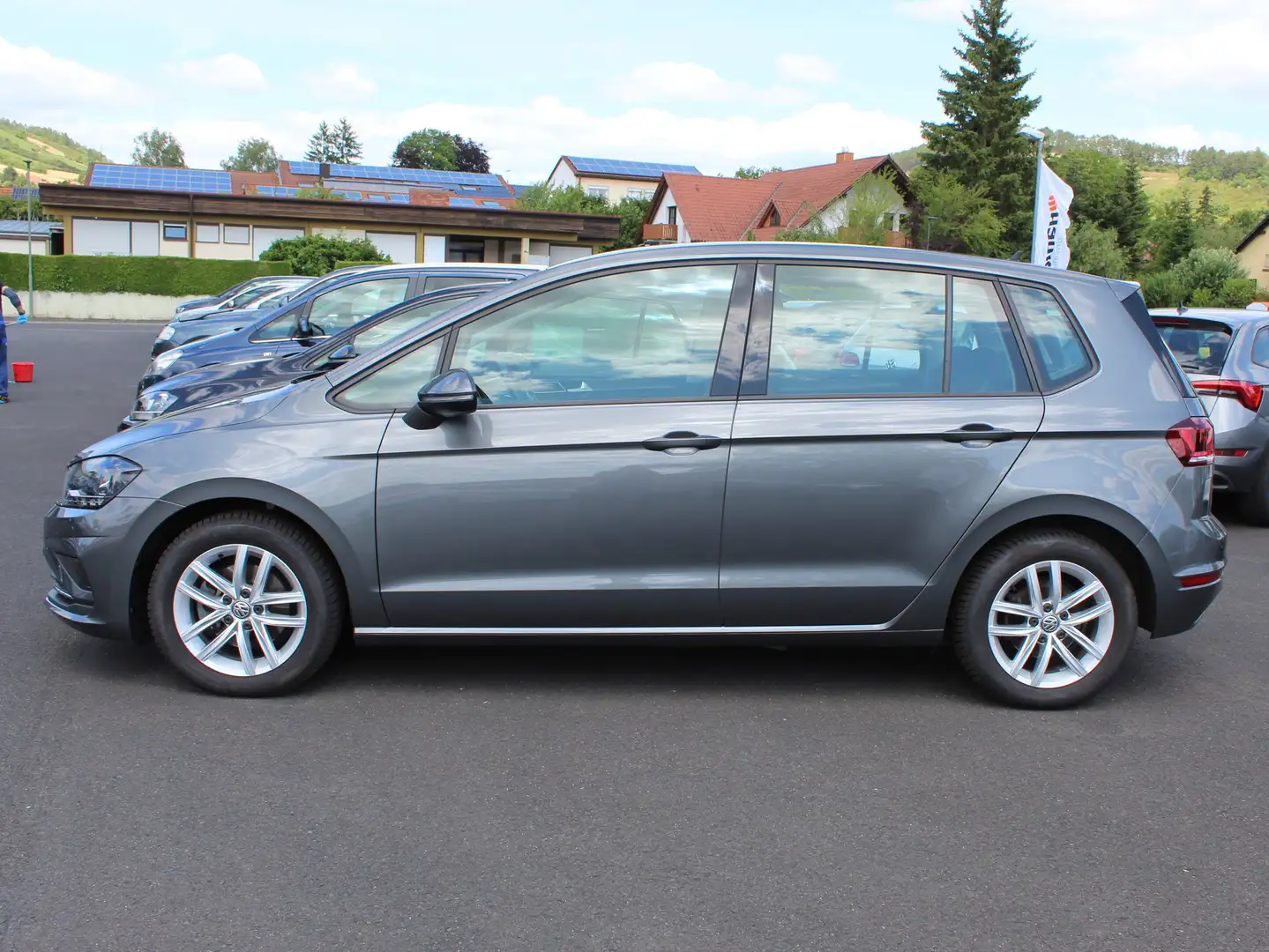 Volkswagen Golf Sportsvan 1. Hand, HU + AU NEU bei Verkauf, Automatik 7 Gang Grau - 2