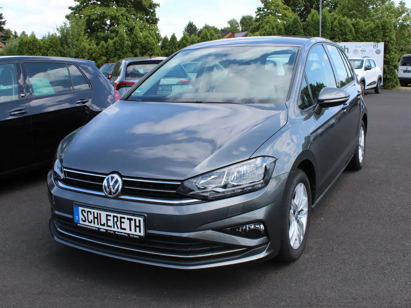 Volkswagen Golf Sportsvan 1. Hand, HU + AU NEU bei Verkauf, Automatik 7 Gang Grau - 1