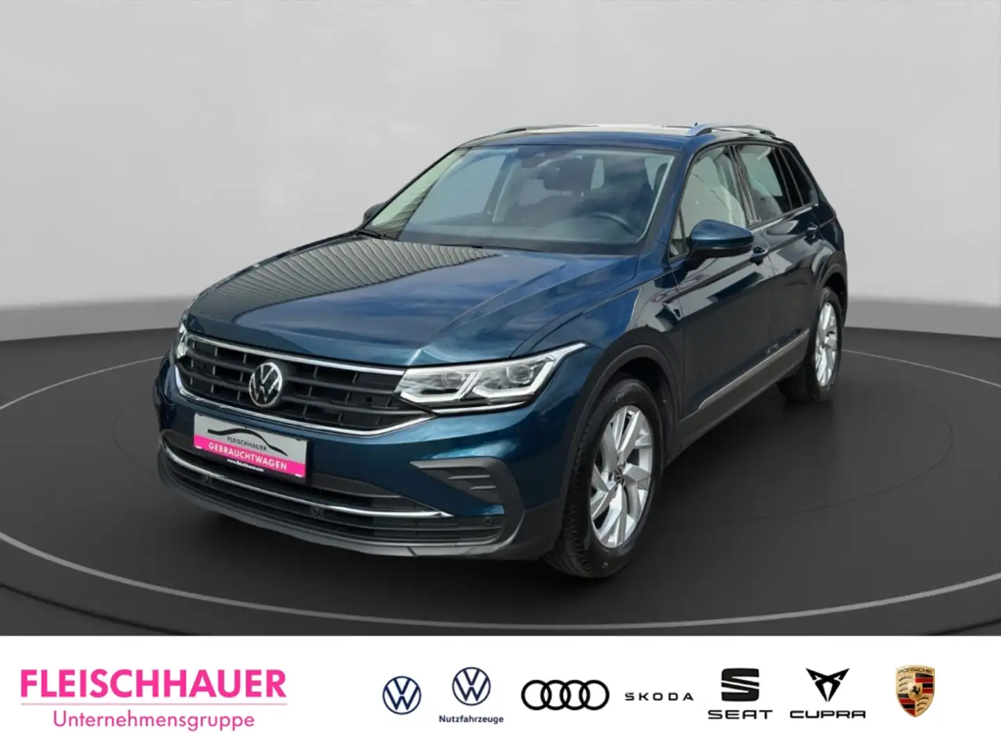 Volkswagen Tiguan Active 1,5TSI Matrix+Navi+CarPlay+PDC Bleu - 1