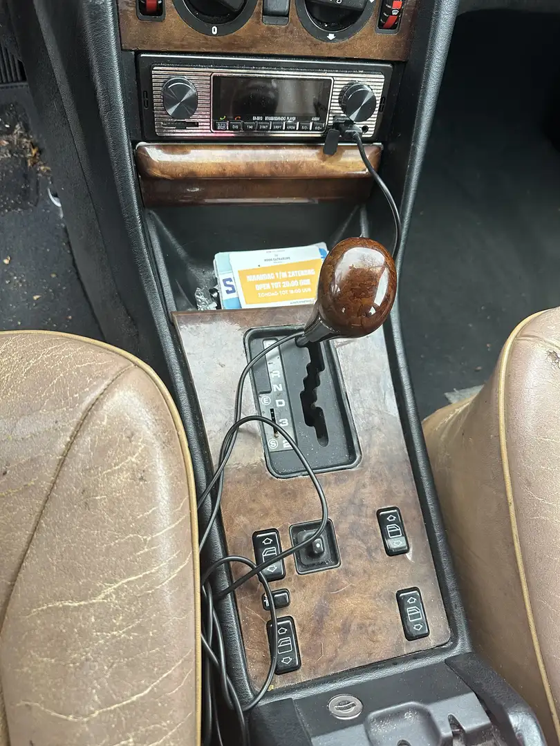 Oldtimer Mercedes Benz 300 SD - 2