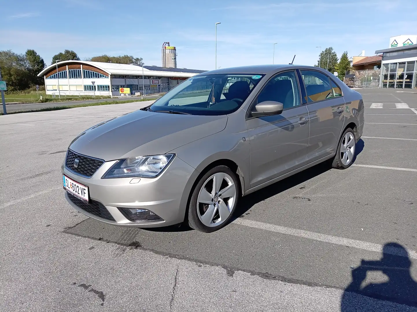 SEAT Toledo 1.2 TSI Benzin 12/2027 Pickerl - 2