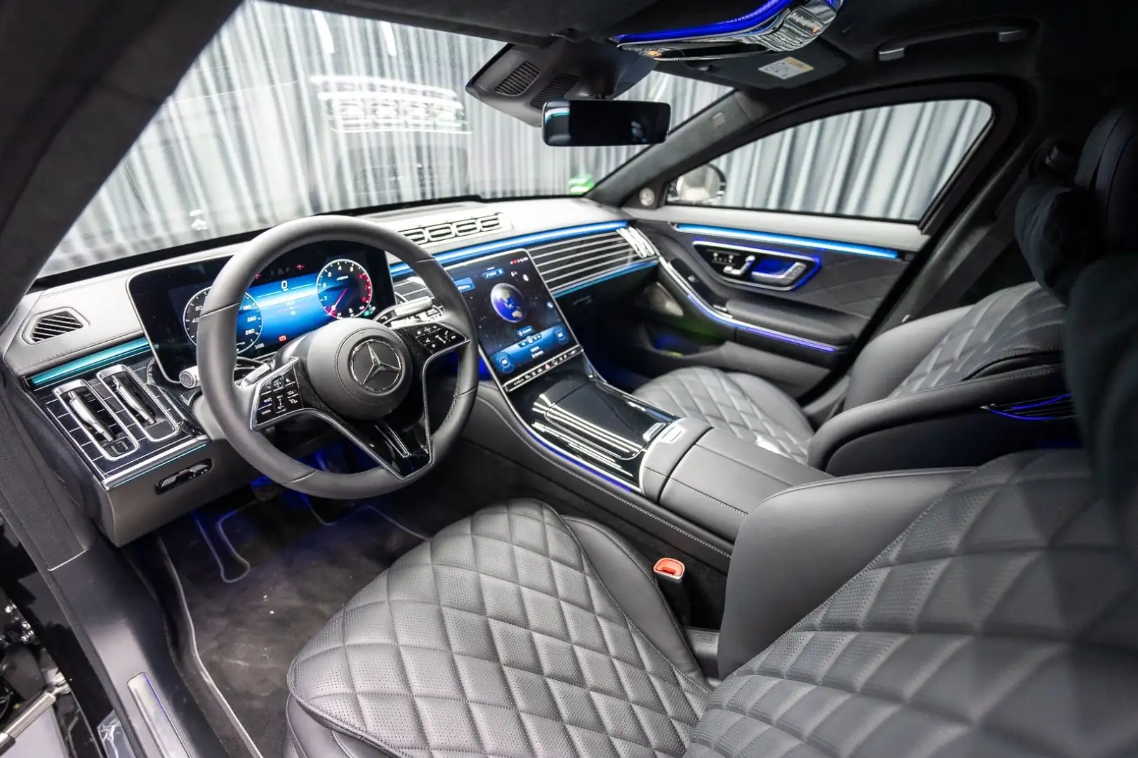 Mercedes-Benz S 680 4M GUARD Armoured VR10 FULL STOCK 2025 Schwarz - 2