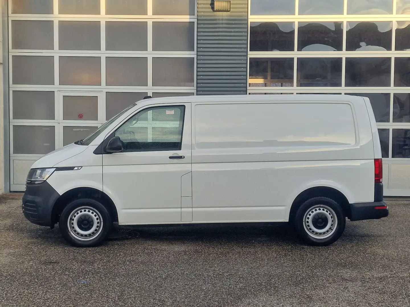 Volkswagen T6 Transporter T6.1 Transporter 2.0 TDI EcoProfi Kasten Weiß - 2