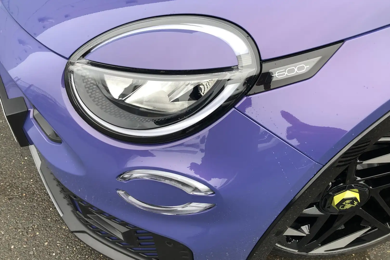 Fiat 600e Abarth Scorpionissima 54 kWh | Uit voorraad leverb Paars - 2