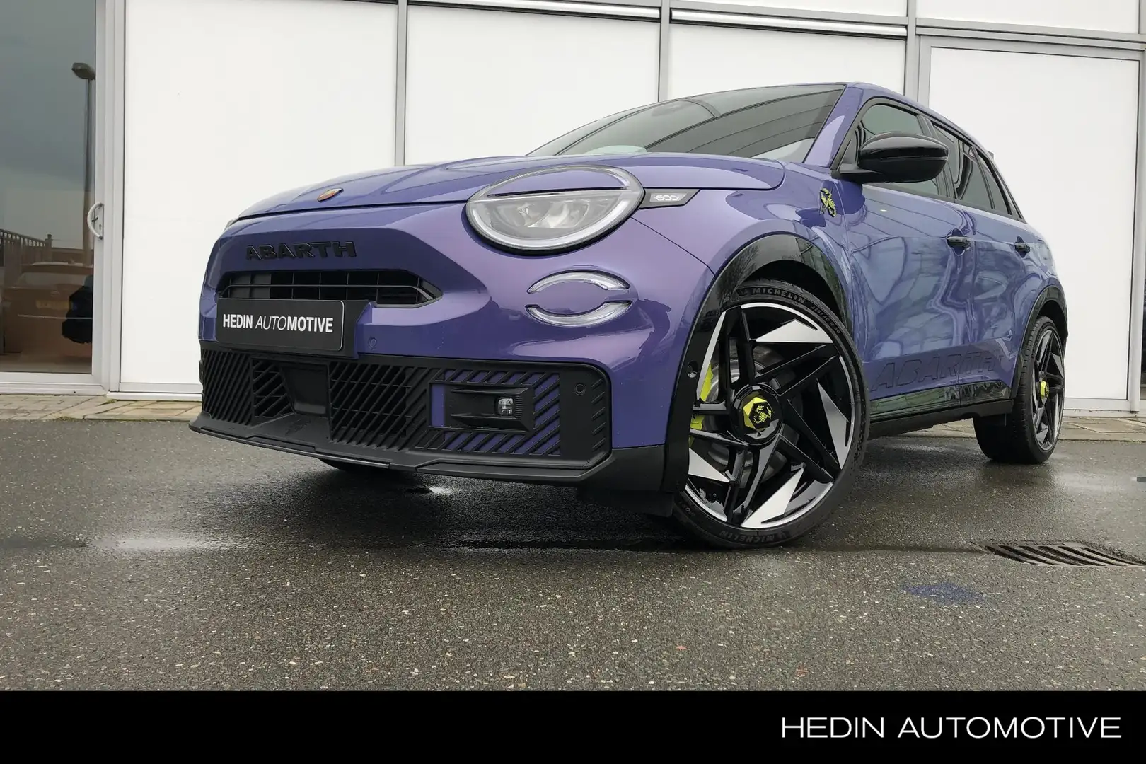 Fiat 600e Abarth Scorpionissima 54 kWh | Uit voorraad leverb Paars - 1