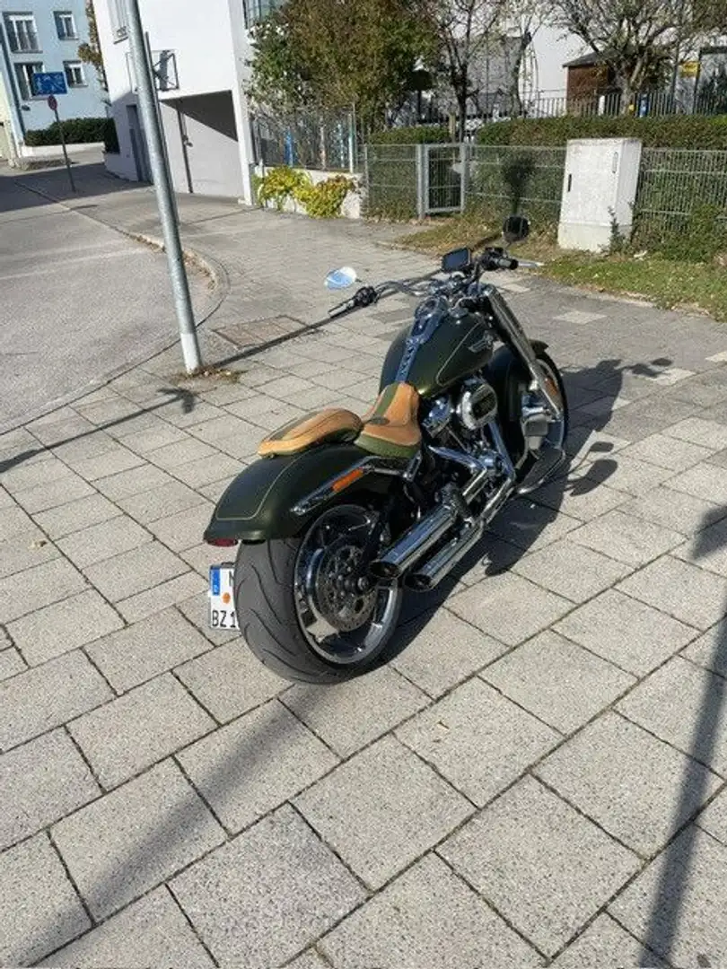 Harley-Davidson Fat Boy Verde - 2