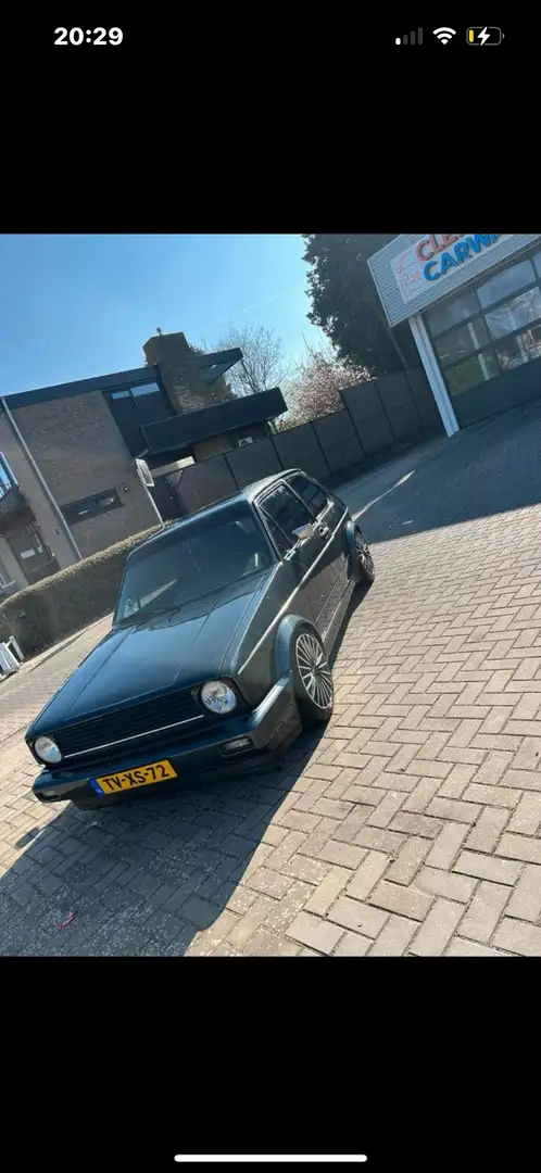 Volkswagen Golf GTI pirelli - 2