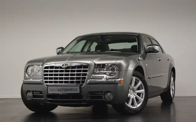 Chrysler 300C 3.0 CRD Walter P. Chrysler Signature Series