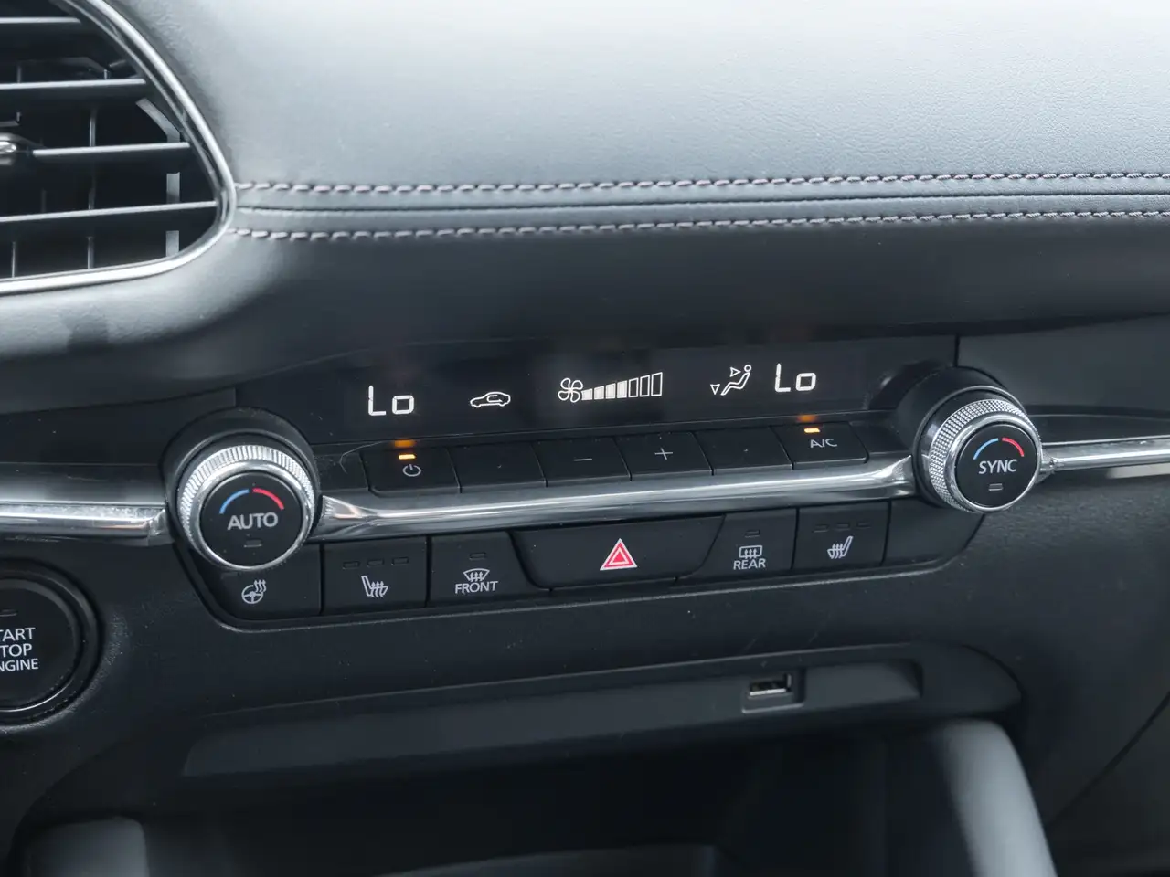 Mazda 3 снимка Mazda 3