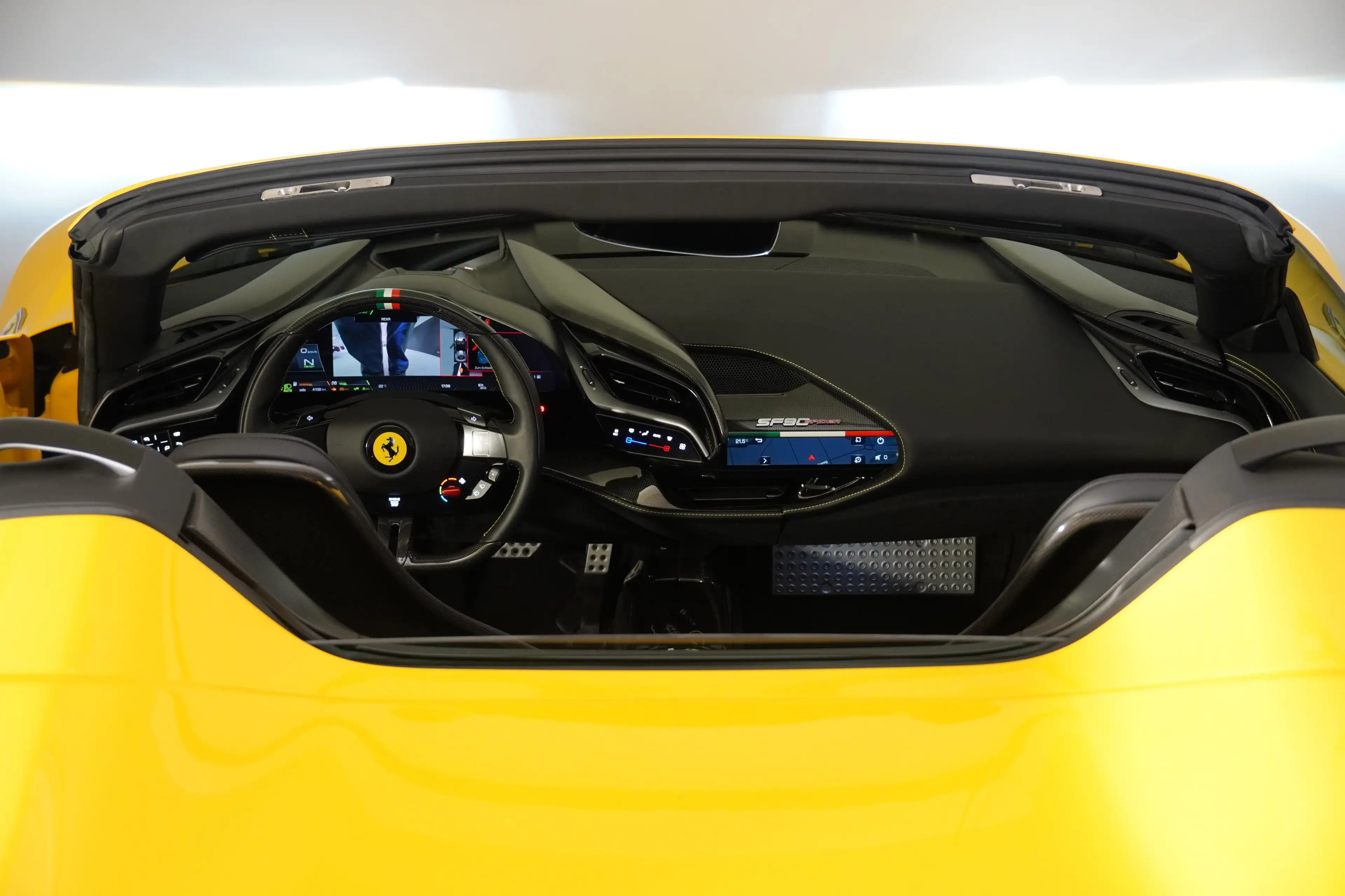Ferrari SF90 Stradale SF90 Spider ASSETTO FIORANO — photo 10