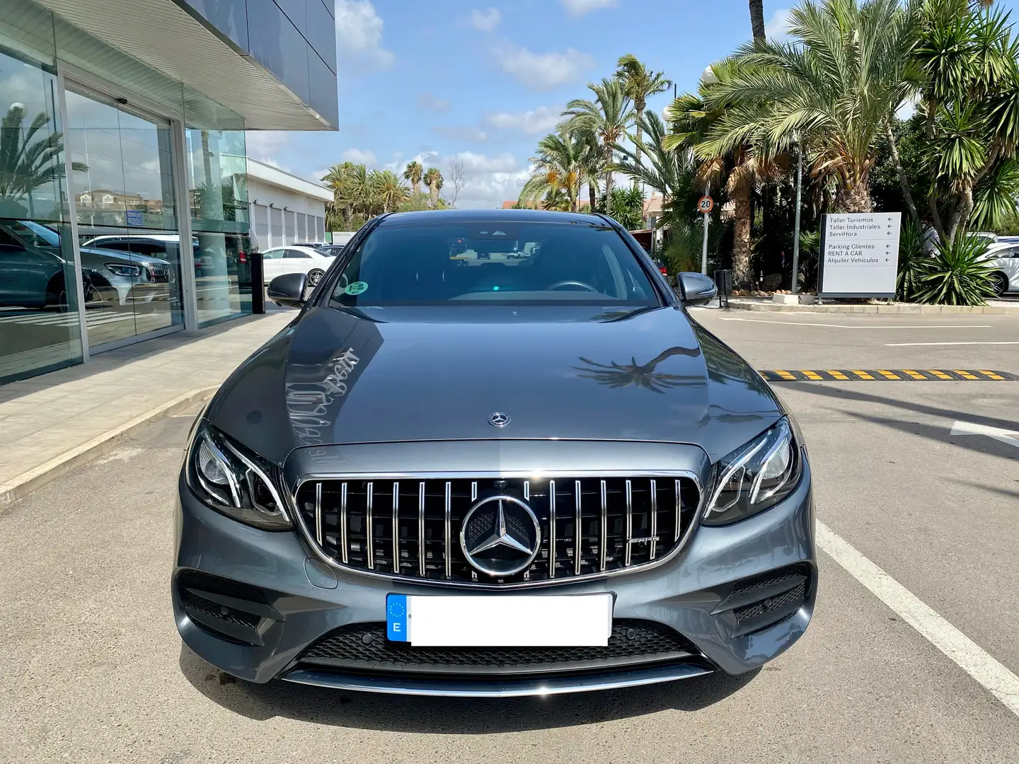 Mercedes-Benz E 220 Estate 220d 9G-Tronic - 2