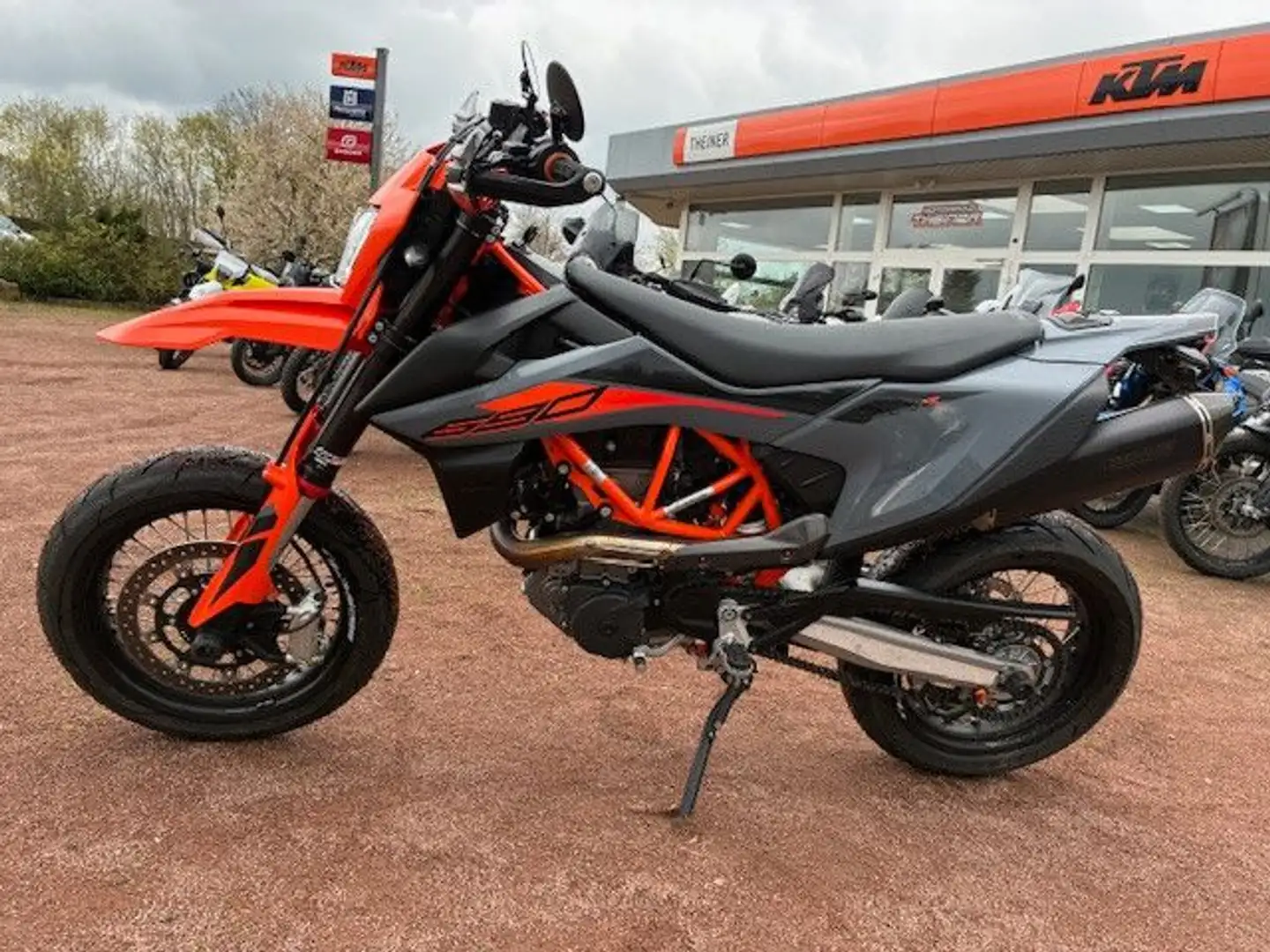 KTM 690 SMC R REMUS Naranja - 1