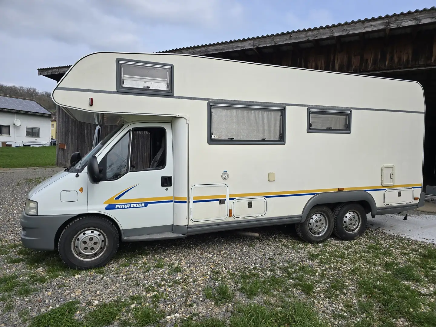 Caravans-Wohnm Euramobil Alkoven Weiß - 1