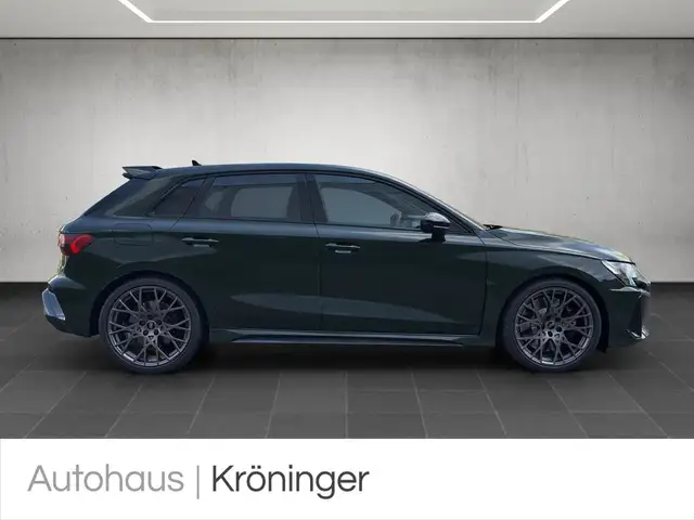 Audi RS3 view 4