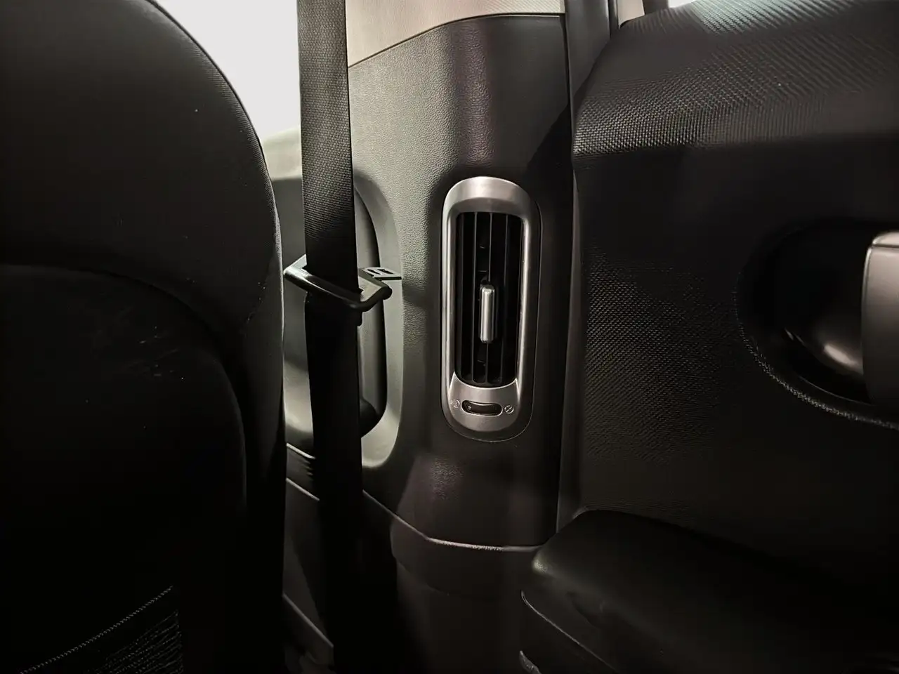 Hyundai IONIQ 5 снимка Hyundai IONIQ 5