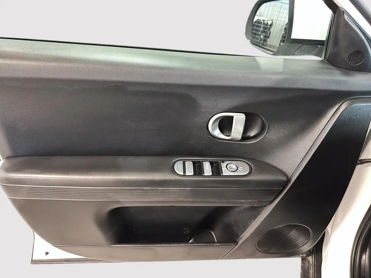 Hyundai IONIQ 5 снимка Hyundai IONIQ 5