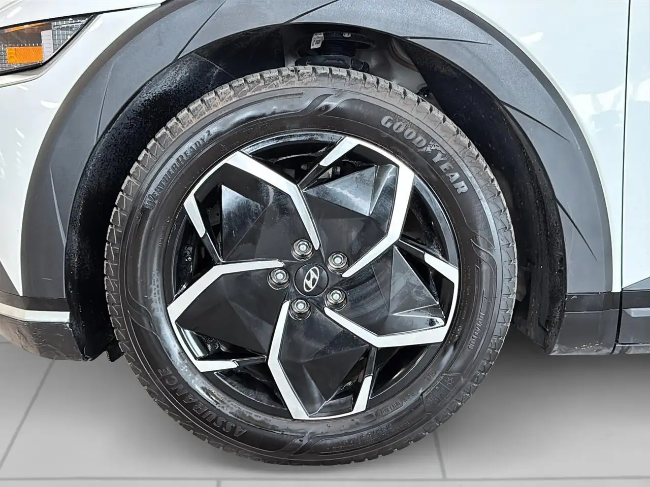 Hyundai IONIQ 5 снимка Hyundai IONIQ 5