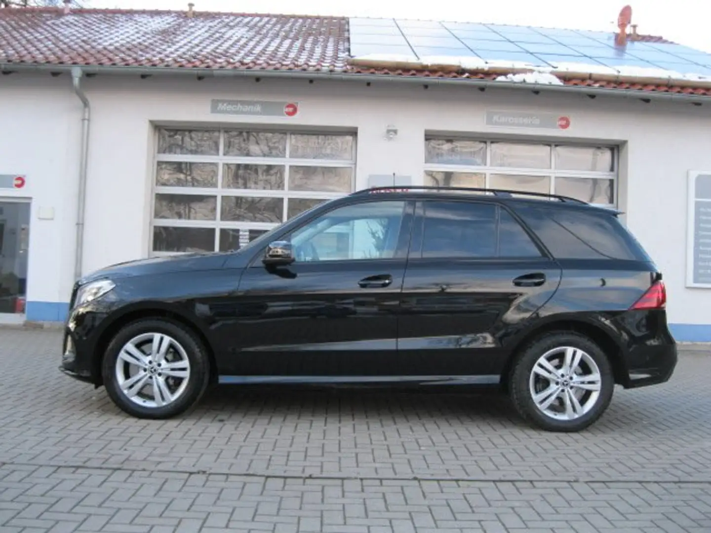 Mercedes-Benz GLE 400 GLE 400 4Matic (166.056) Fekete - 2