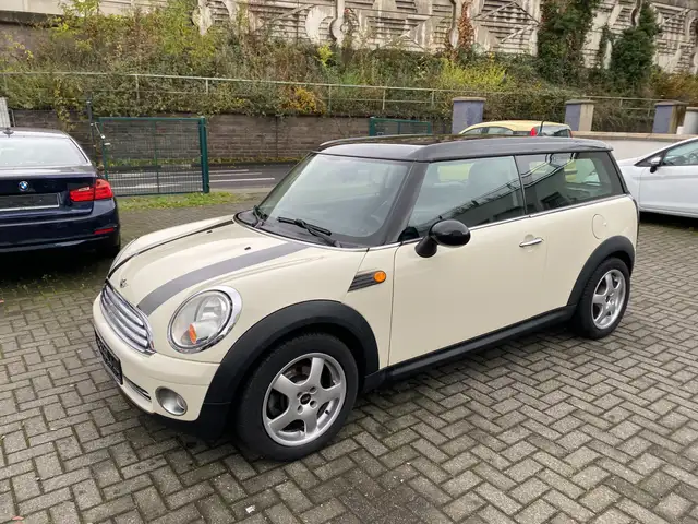 MINI Cooper Clubman Teilleder-Sitze, Klima. Parktronik, Alu, Bordcompu