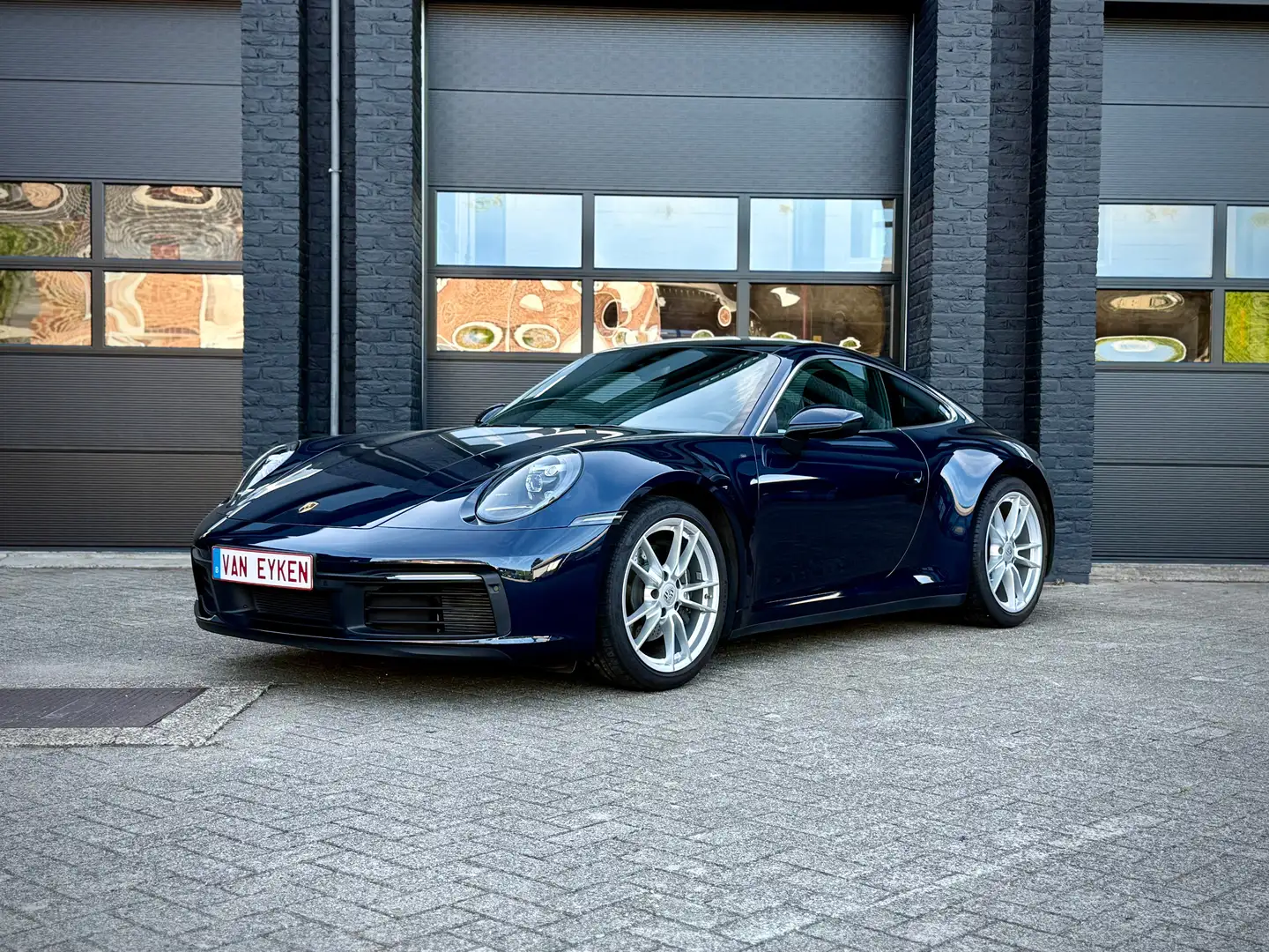 Porsche 992 911 Carrera PDK Blau - 2