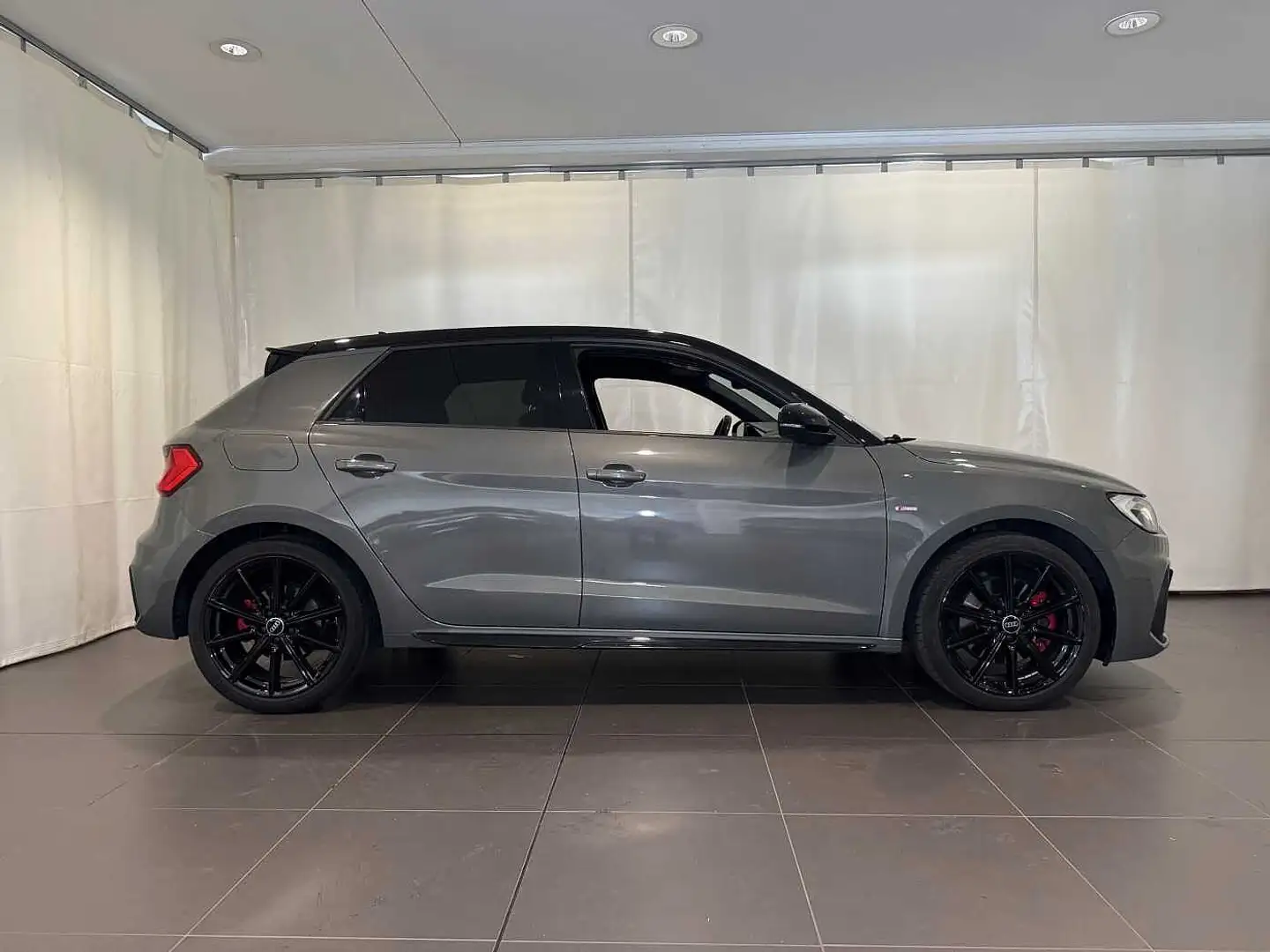 Audi A1 2ª serie SPB 30 TFSI S tronic Identity Black Grigio - 2