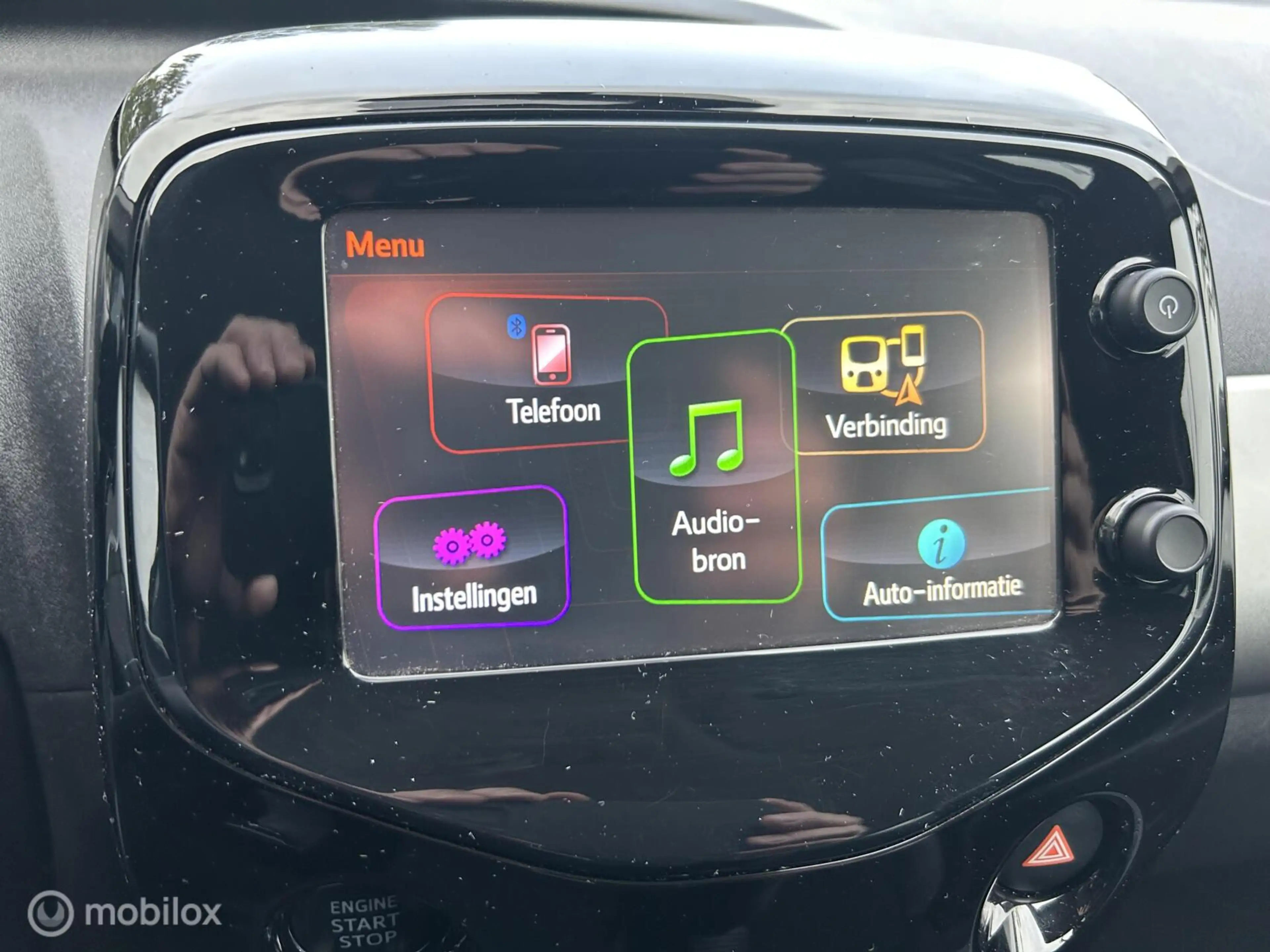 Peugeot 108 1.0 e-VTi Allure climate control — photo 13