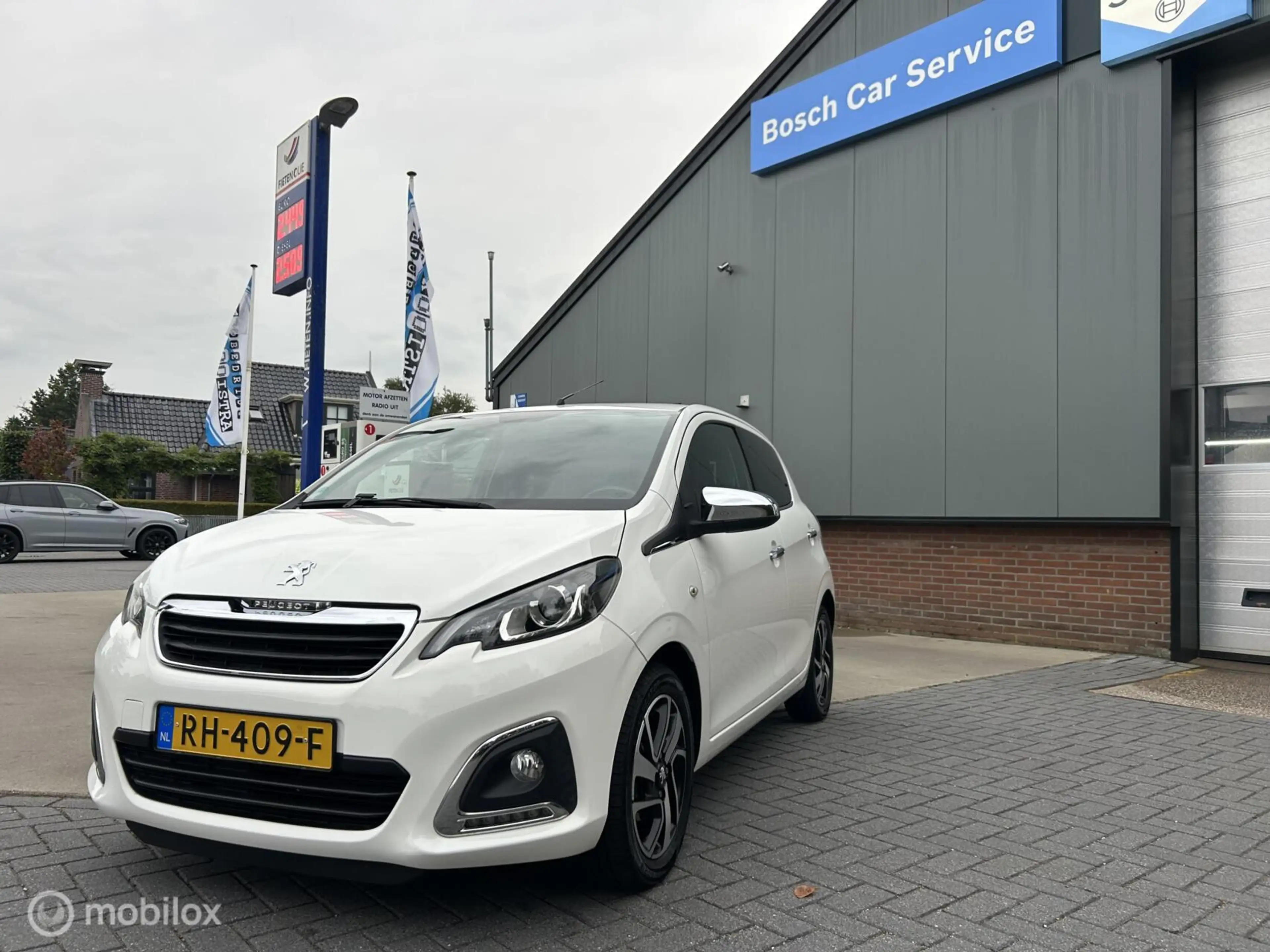 Peugeot 108 1.0 e-VTi Allure climate control — photo 2