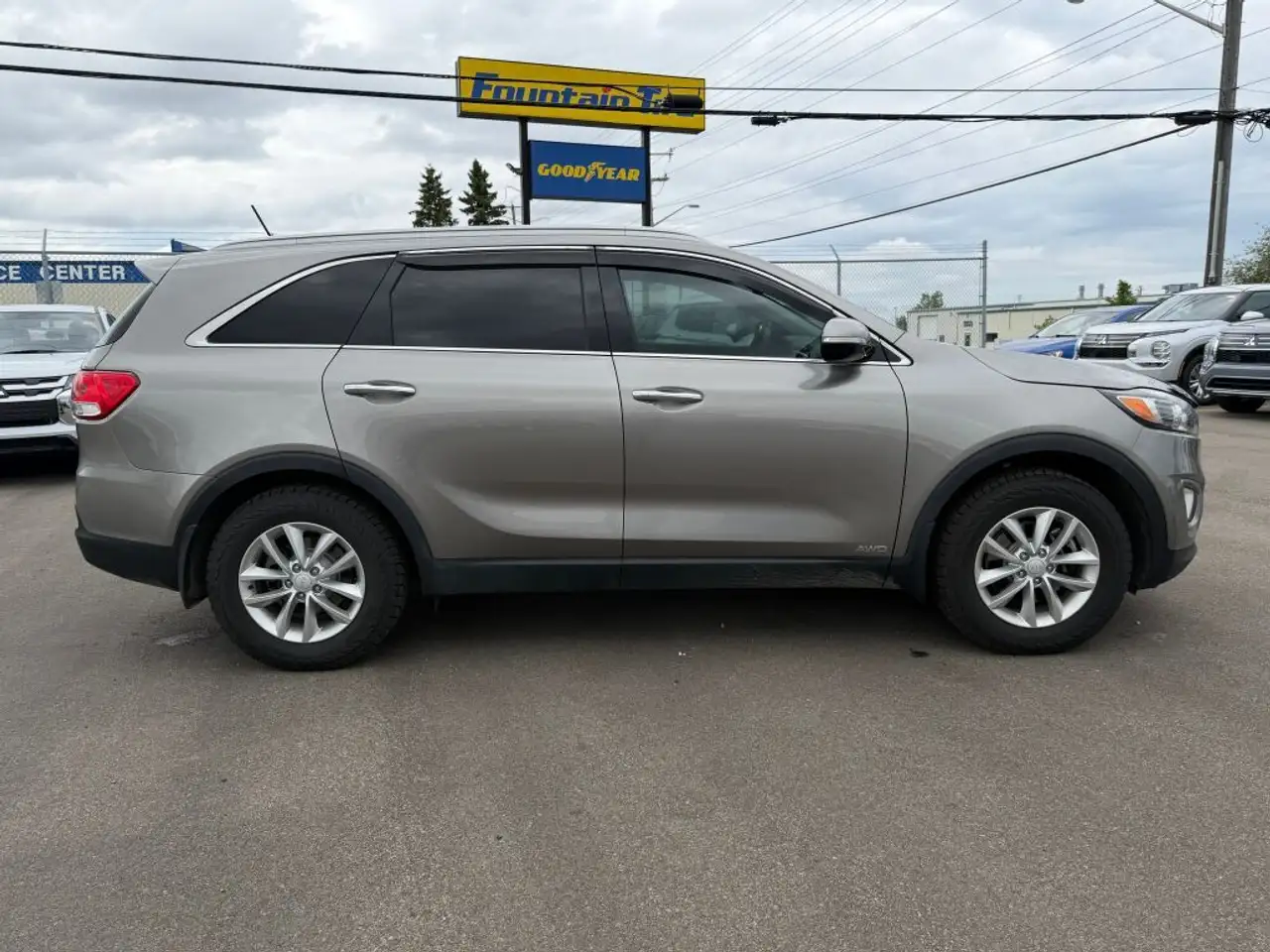 Kia Sorento снимка Kia Sorento