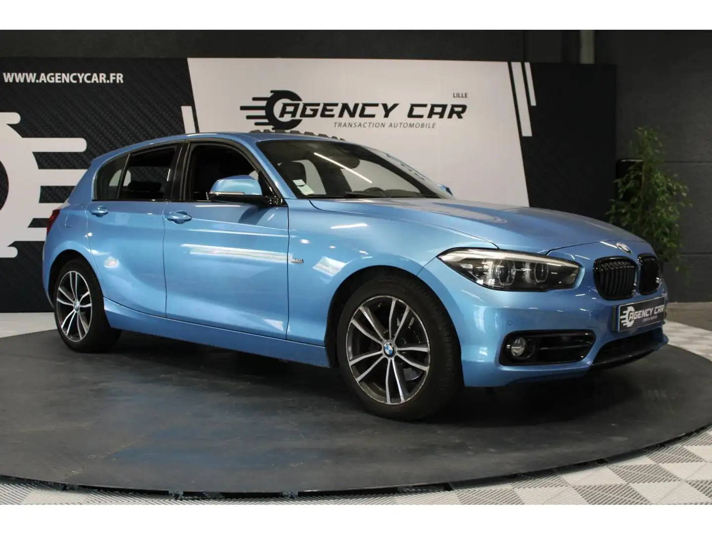 BMW 120 120d 190ch BVA Berline Sport dés 286,25€ par mois ! Bleu - 2