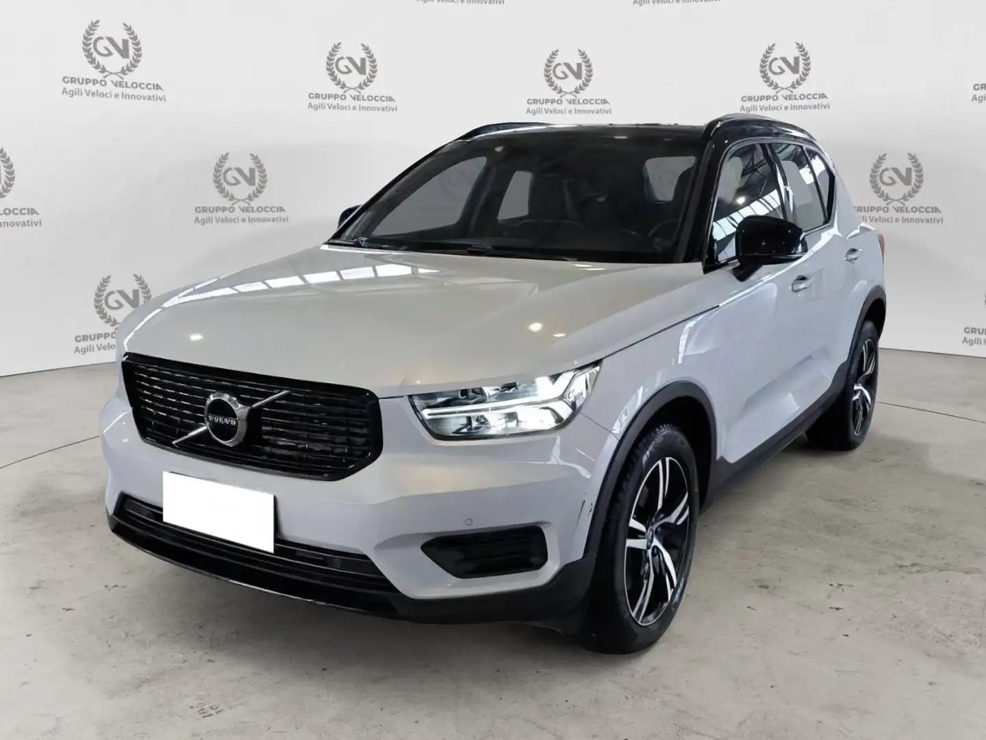 Volvo XC40 D3 Geartronic R-design Bianco - 1