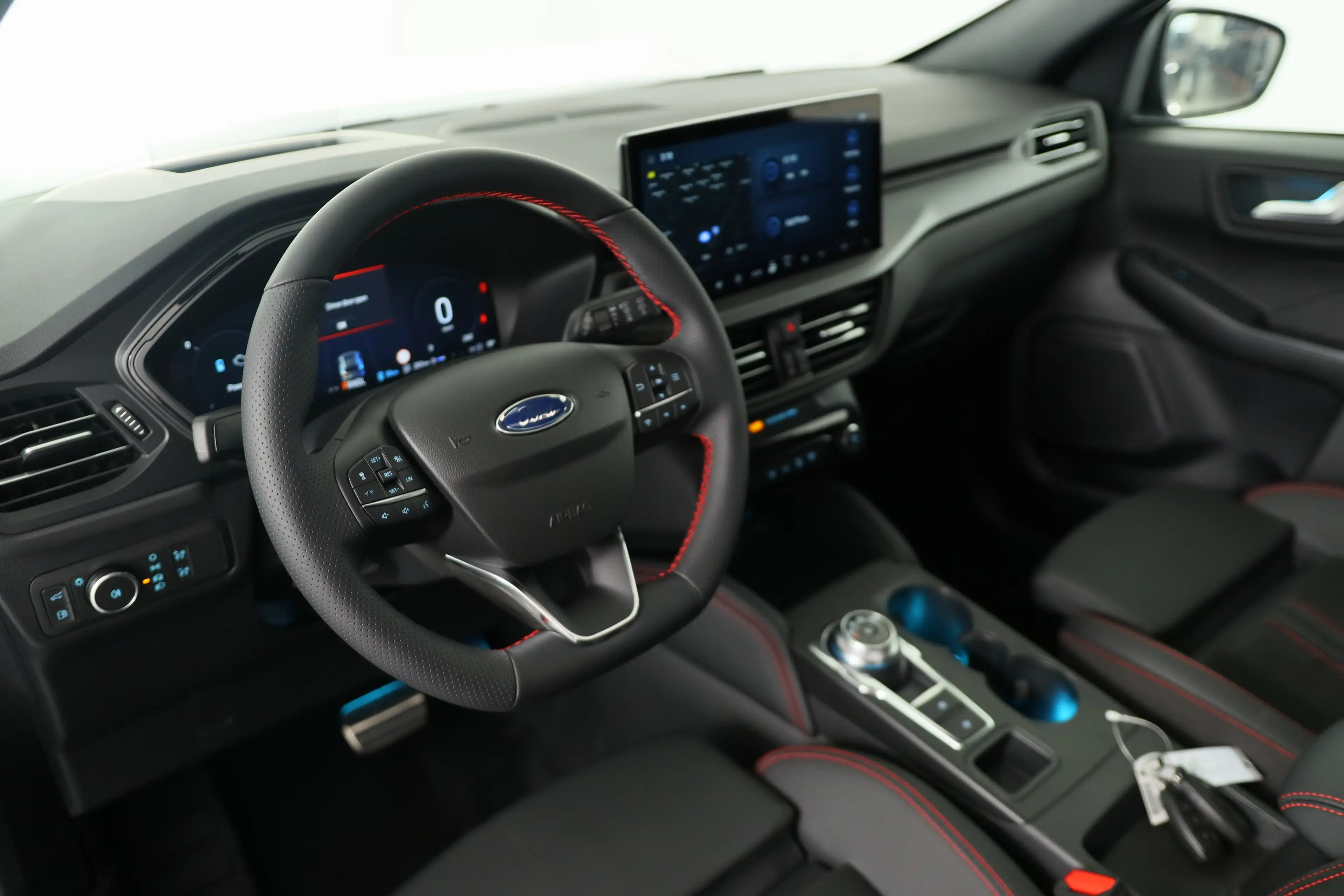 Ford Kuga 2.5 PHEV ST-Line X | Black Pack | Trekhaak | Elekt — photo 5