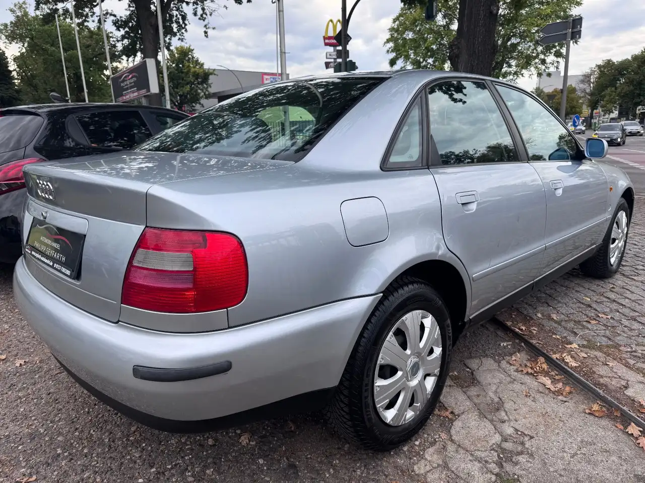 Audi A4 1.6*ZAHNRIEMEN NEU*TÜV 2028*ALLWETTER*EGSD*, foto 3