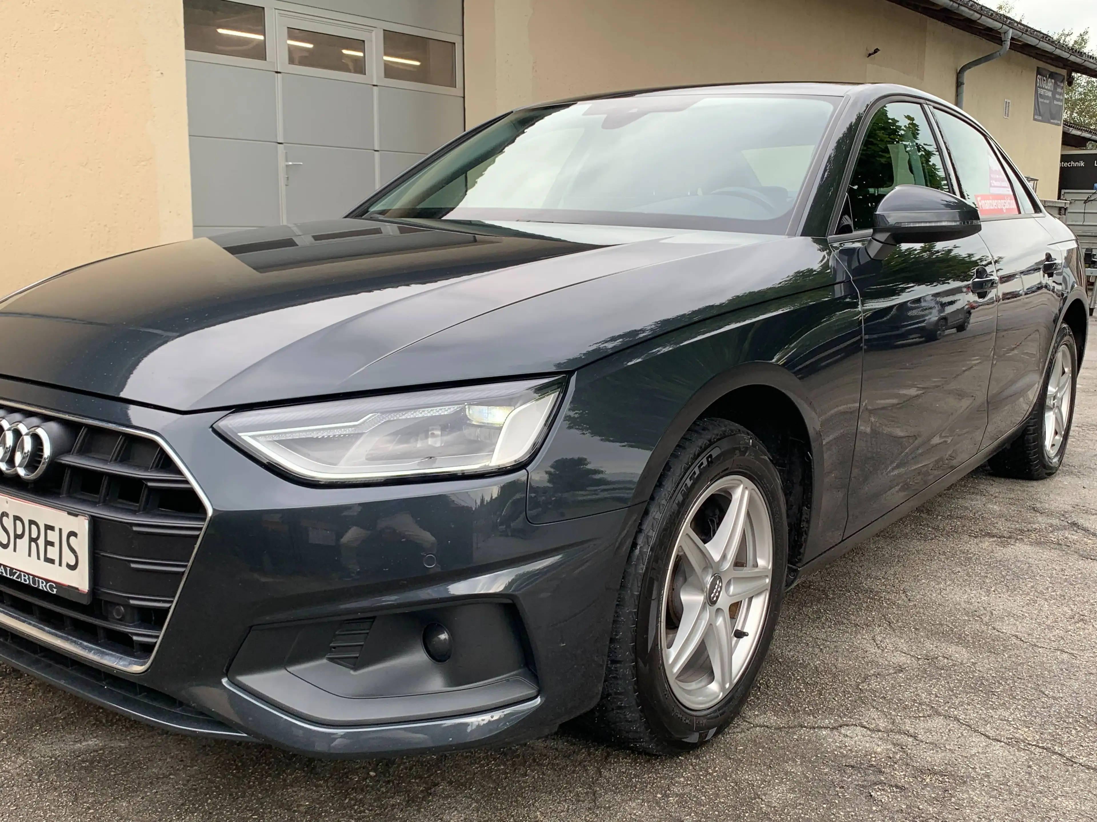 Audi A4 30 TDI S tronic Facelift | NAVI | LED | SHZ | PDC | ÖAMTC Pickerl Ohne Mängel