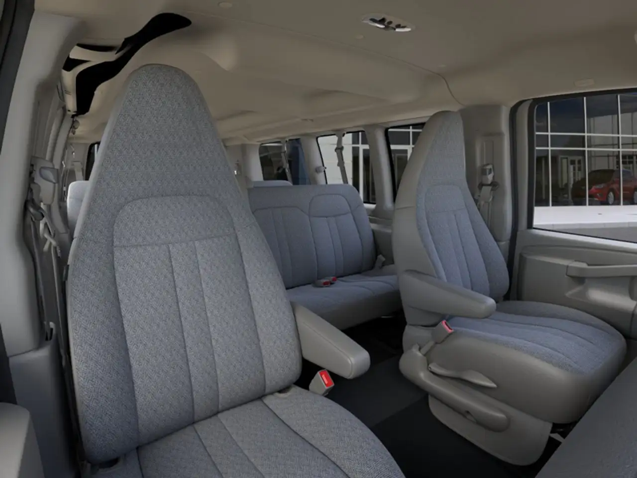GMC Savana снимка GMC Savana