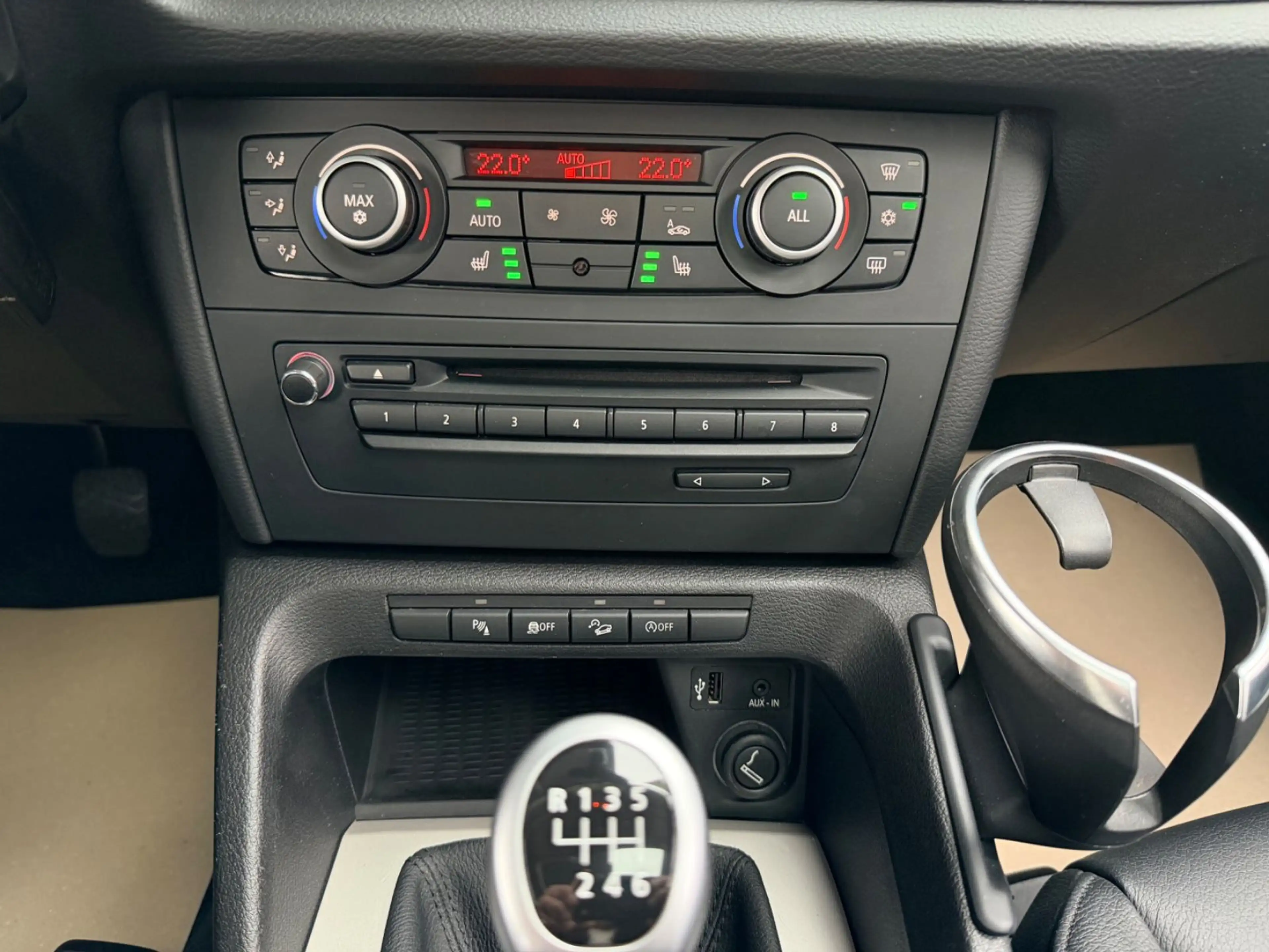 BMW X1 xDrive 1.8d "Leder"Navi"PDC"SHZ" — photo 34