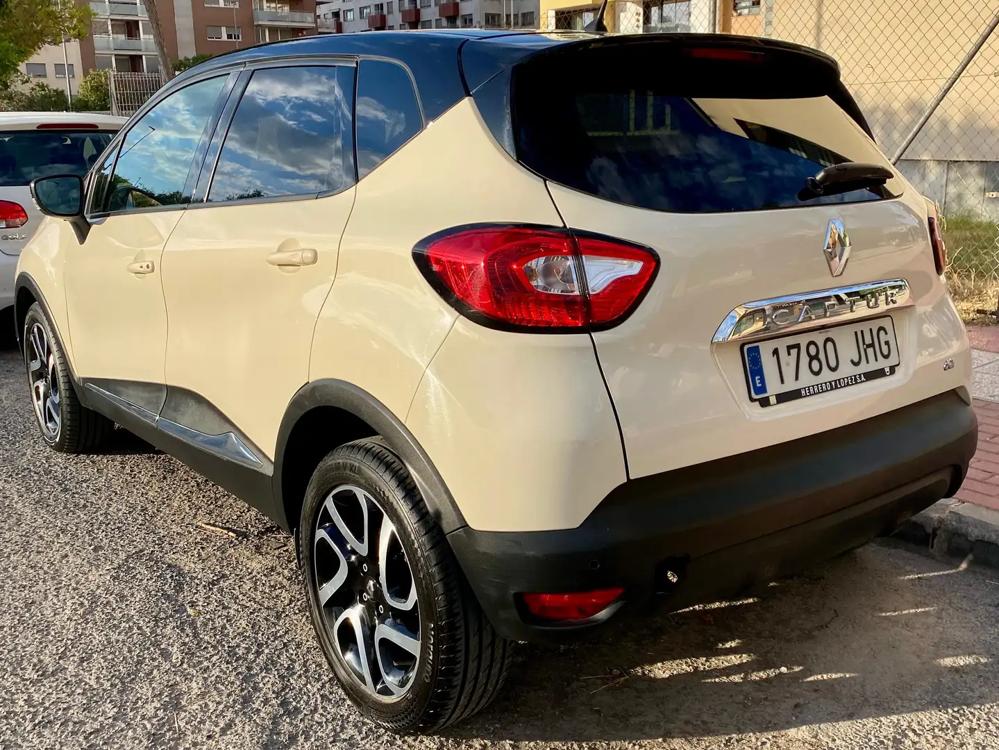 Renault Captur Captur 1.5dCi Ecoleader Energy Zen EDC 90 Zen - 2