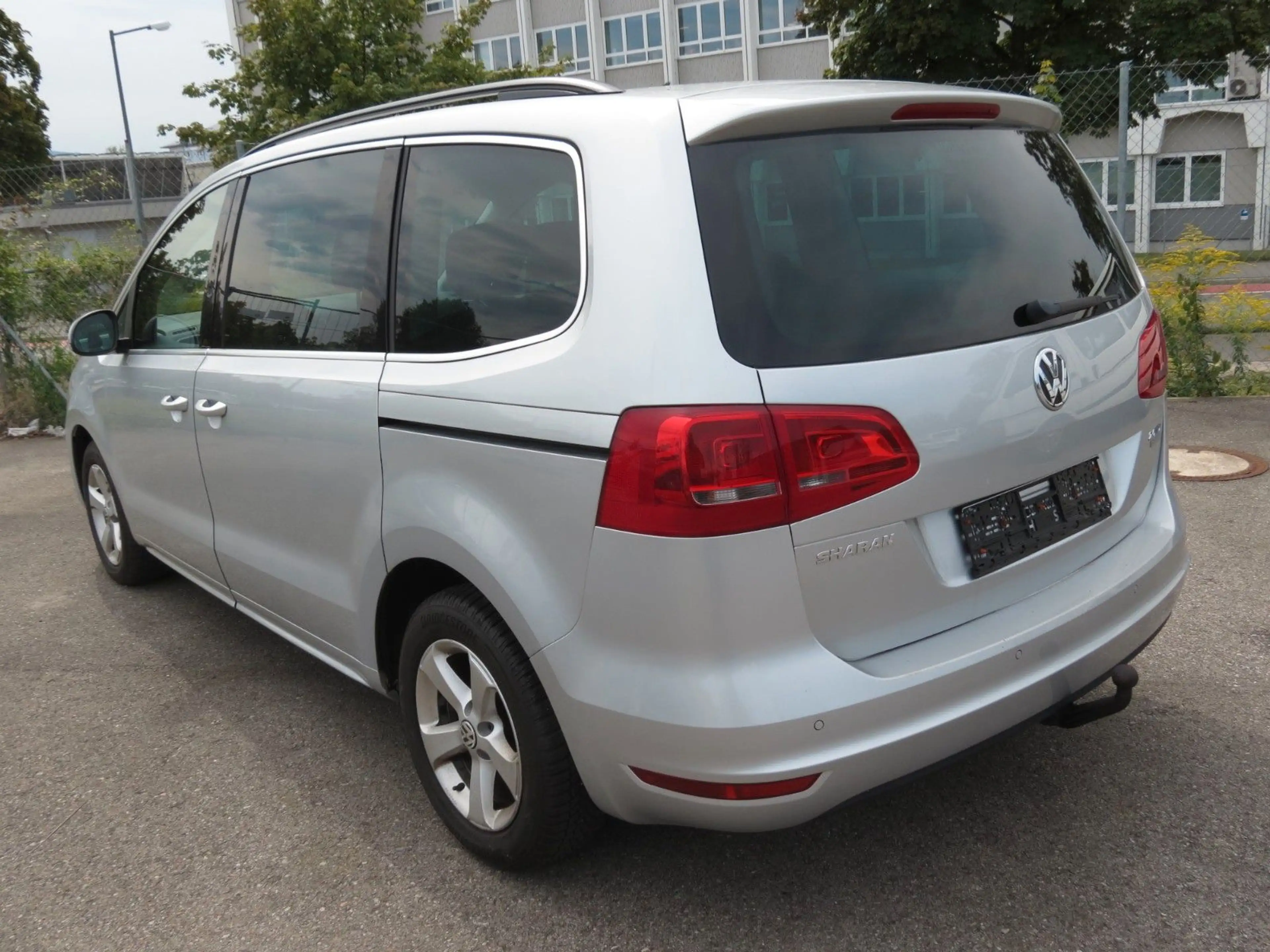 Volkswagen Sharan Comfortline BMT *1. Hand, TÜV neu, KD neu — photo 4