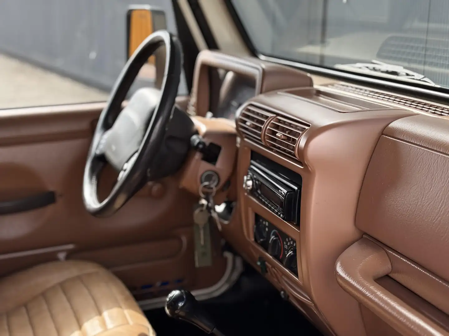 Jeep Wrangler 4.0i Softtop / One off kind BRUTE / Top staat Fehér - 2