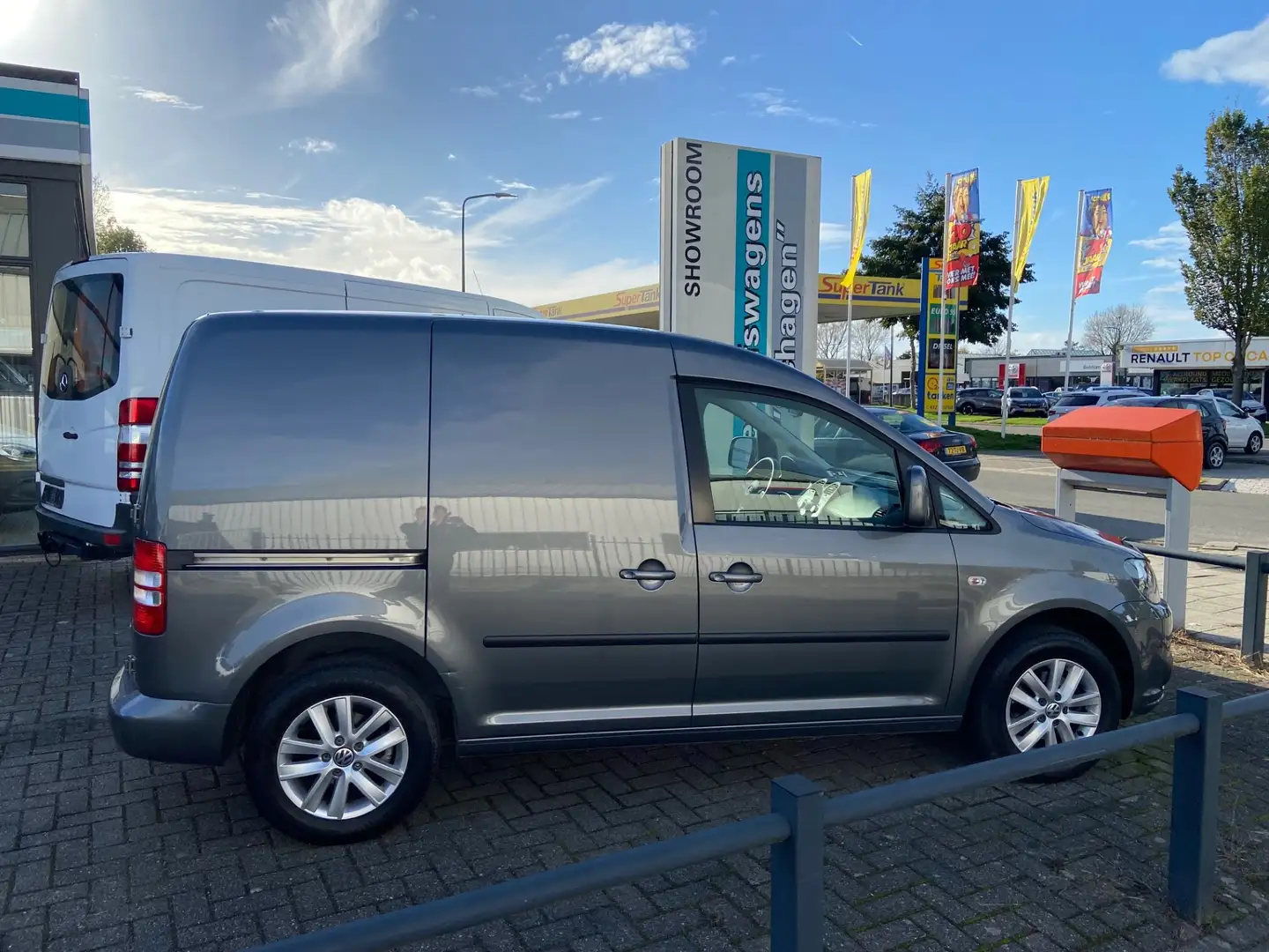 Volkswagen Caddy 1.6 TDI L1H1 NAP | Airco | LMV 16'' | Parkeersenso Grijs - 2