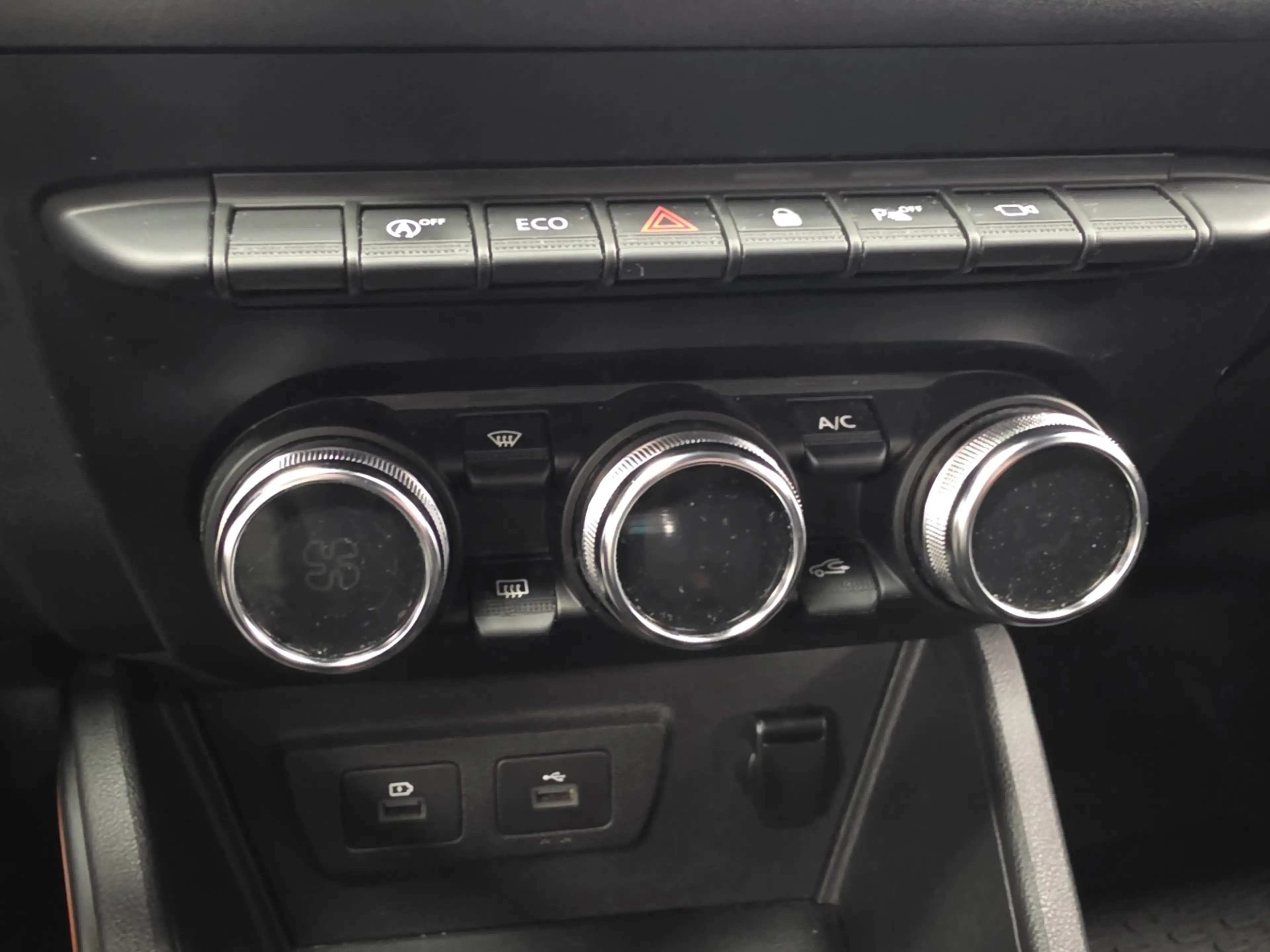 Dacia Duster 1.3 TCe Prestige Prestige – Navigatie – Camera – C — photo 15